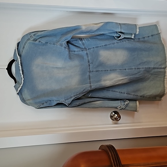 ADORABLE RILEY LONG DISTRESSED JACKET/ DRESS - Picture 2 of 12
